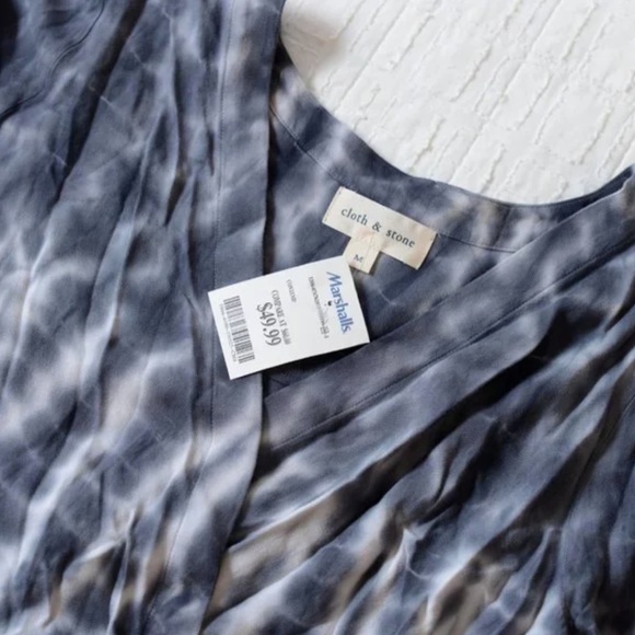 NEW Cloth & Stone Romper - Picture 3 of 7